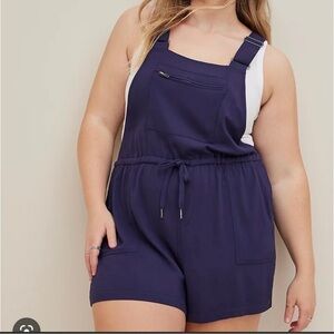 Torrid 3.5 INCH STRETCH TWILL SHORTALL size 00 NWT blue rayon drawstring waist